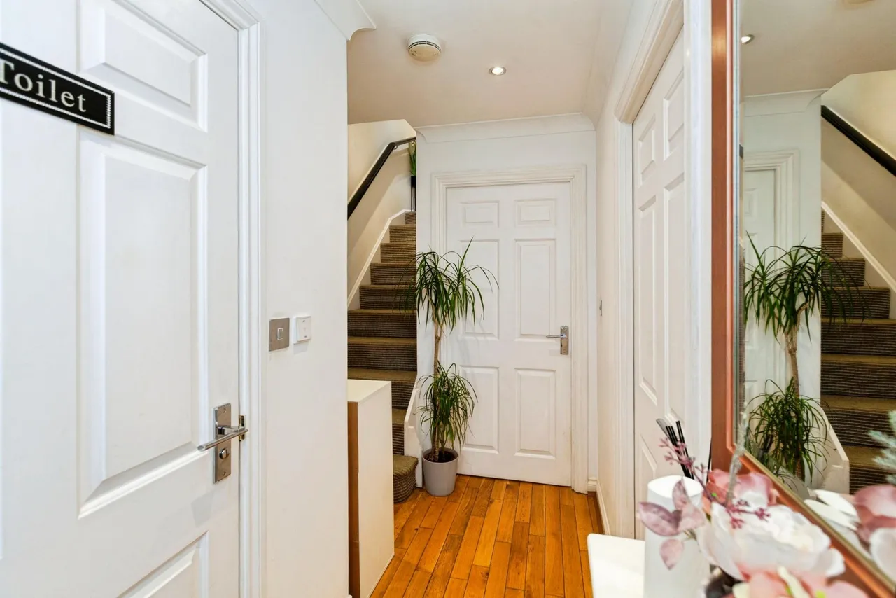 Crofthill Road, Slough, SL2, photo 10