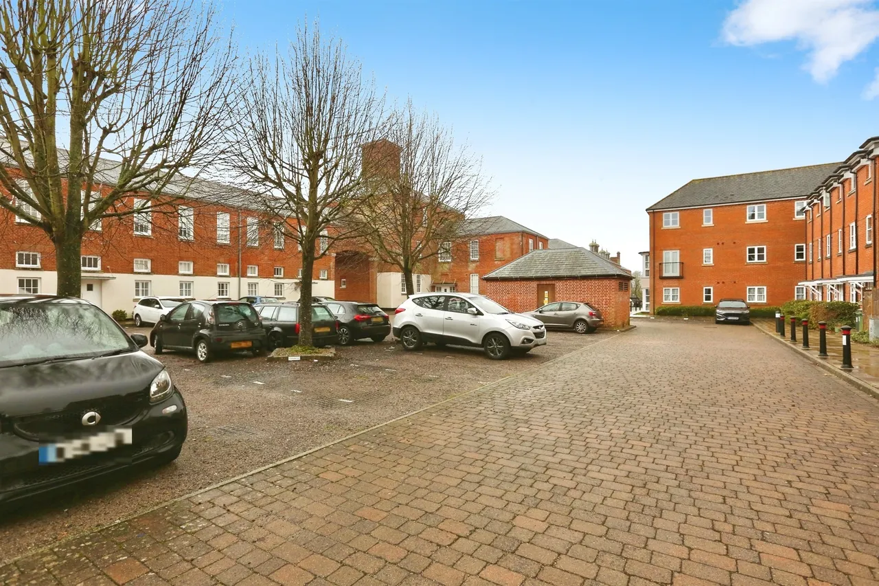 Consort Mews, Knowle, PO17, photo 18
