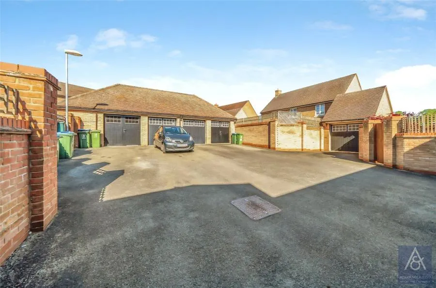 Whitehead Way, Buckingham, MK18, photo 11