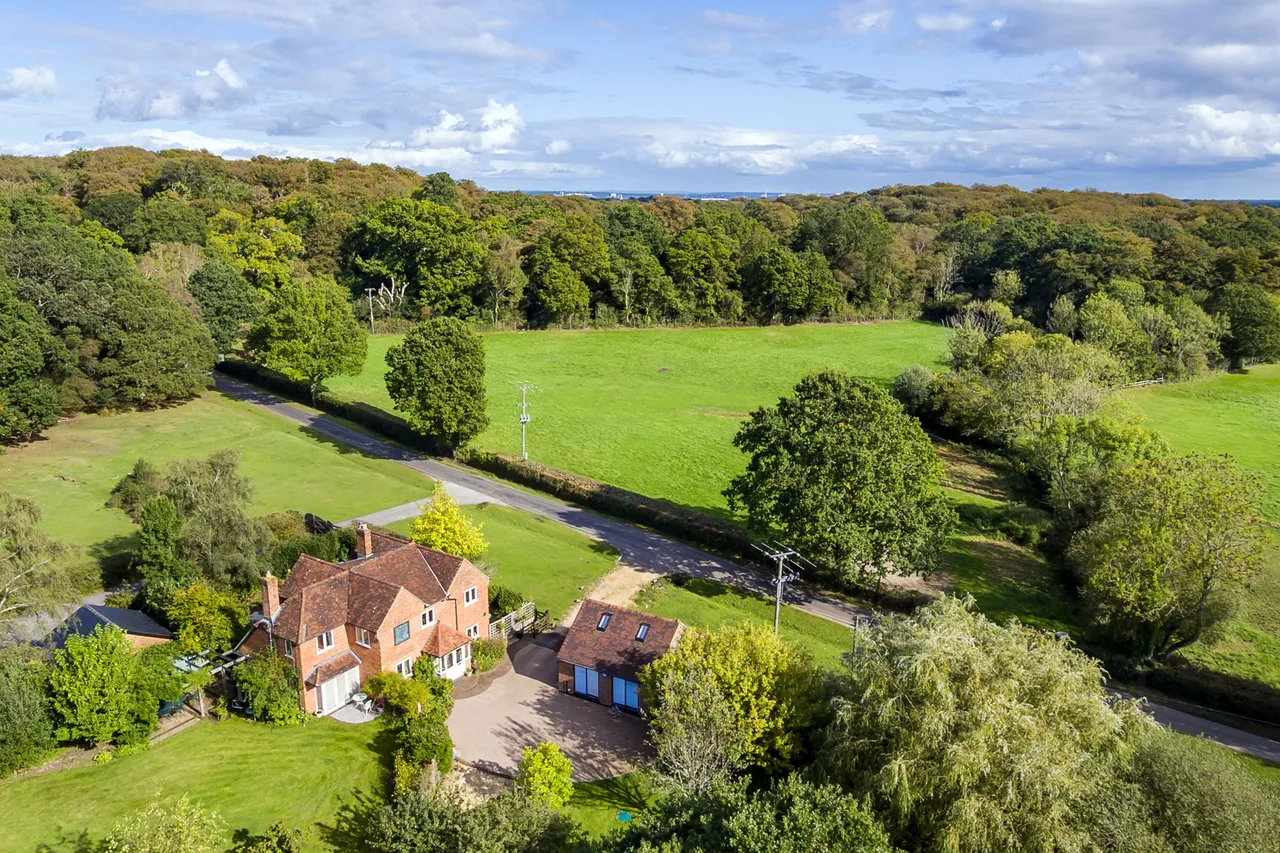 Perrys Farm, London Minstead, Lyndhurst, SO43 7FT, photo 32