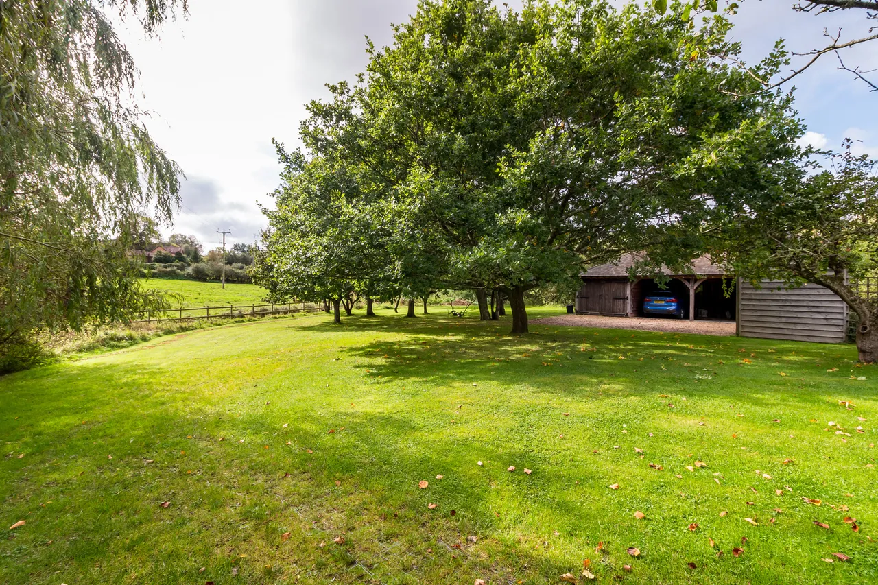 Perrys Farm, London Minstead, Lyndhurst, SO43 7FT, photo 28