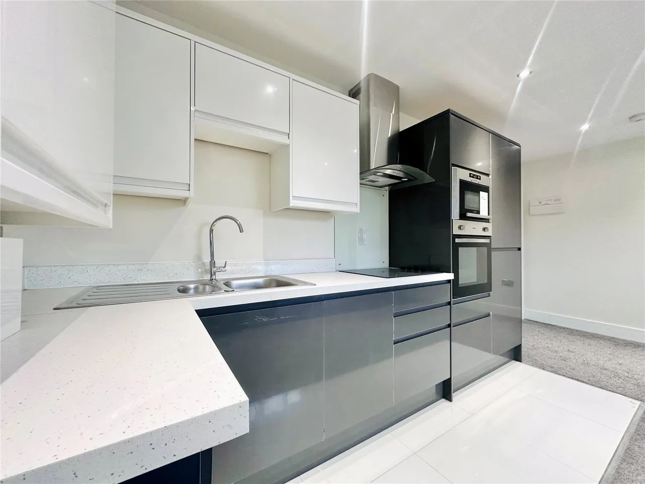 Fleet Road, Fleet, Hampshire, GU51 4BE, photo 6