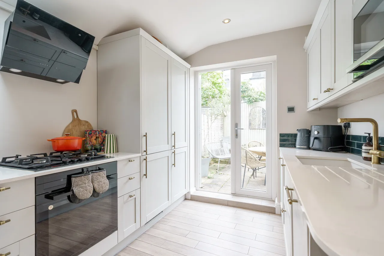 Broughton Road, London, SW6, photo 9