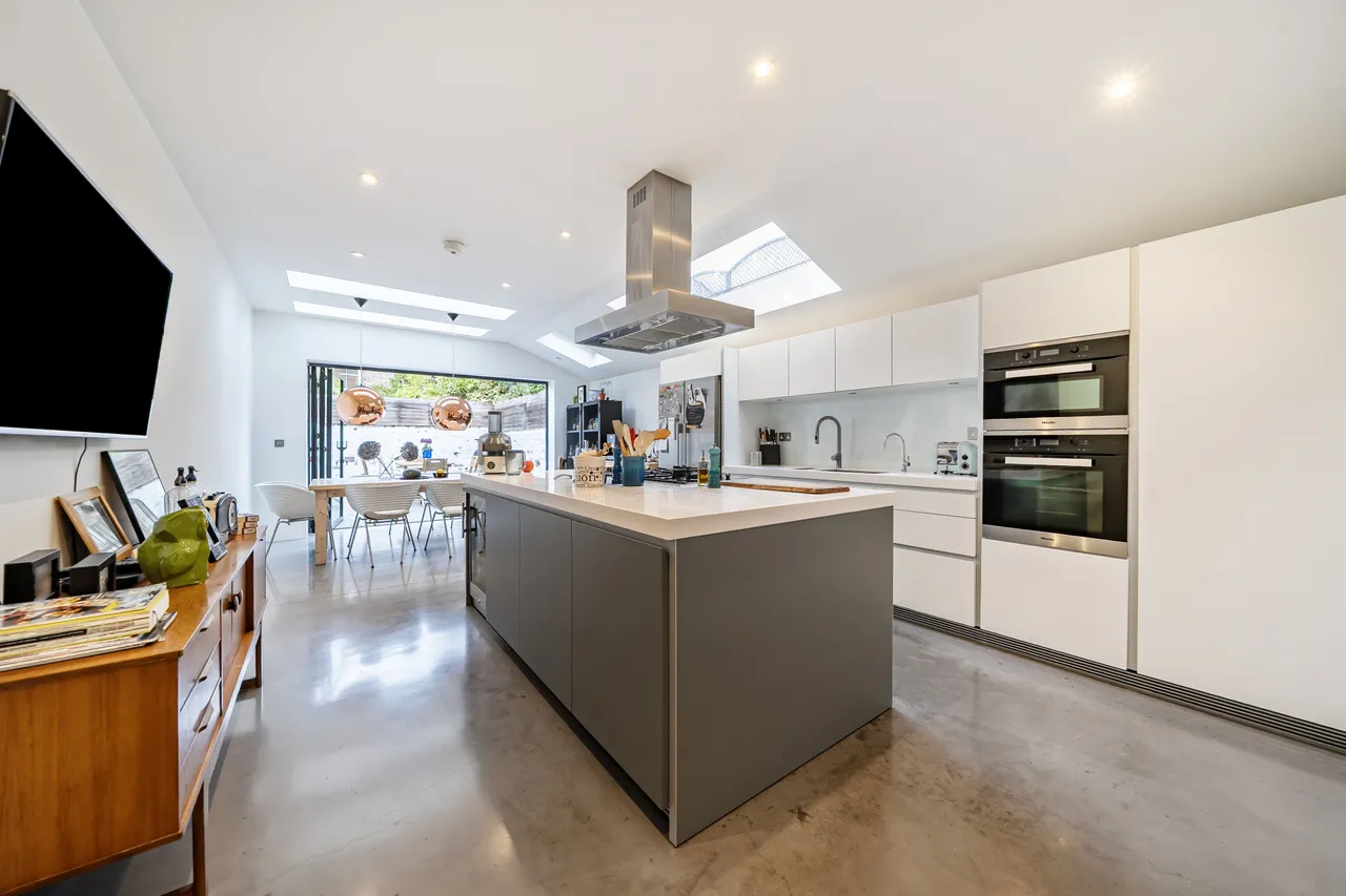 49 Basuto Road, London, photo 4