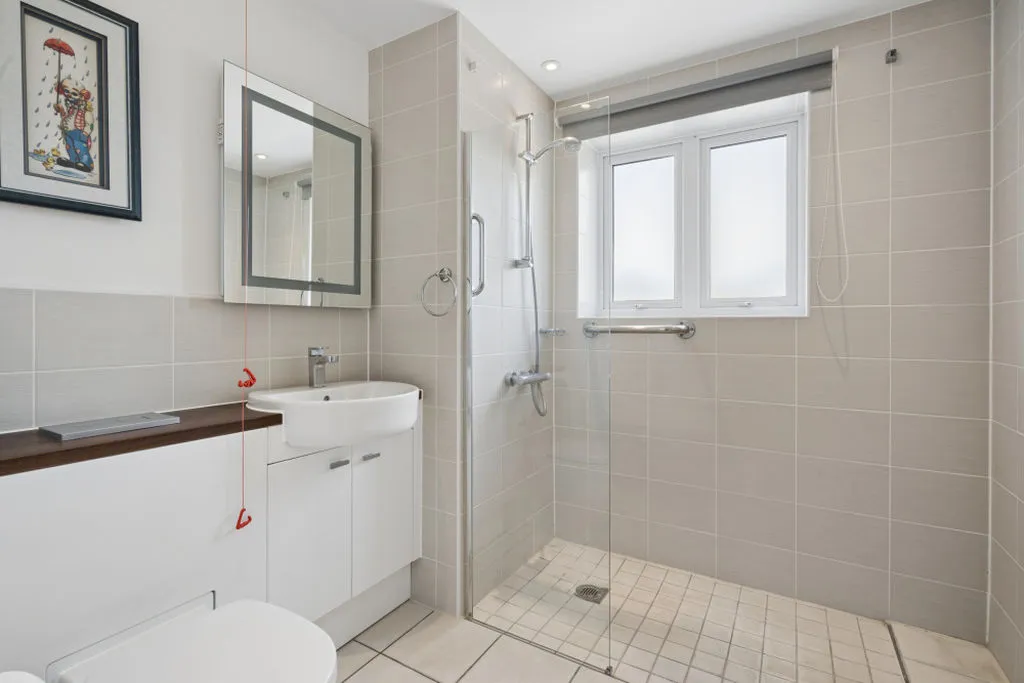 Marlow Road, Bourne End SL8 5SE, photo 9