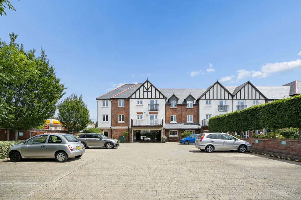Marlow Road, Bourne End SL8 5SE, photo 12