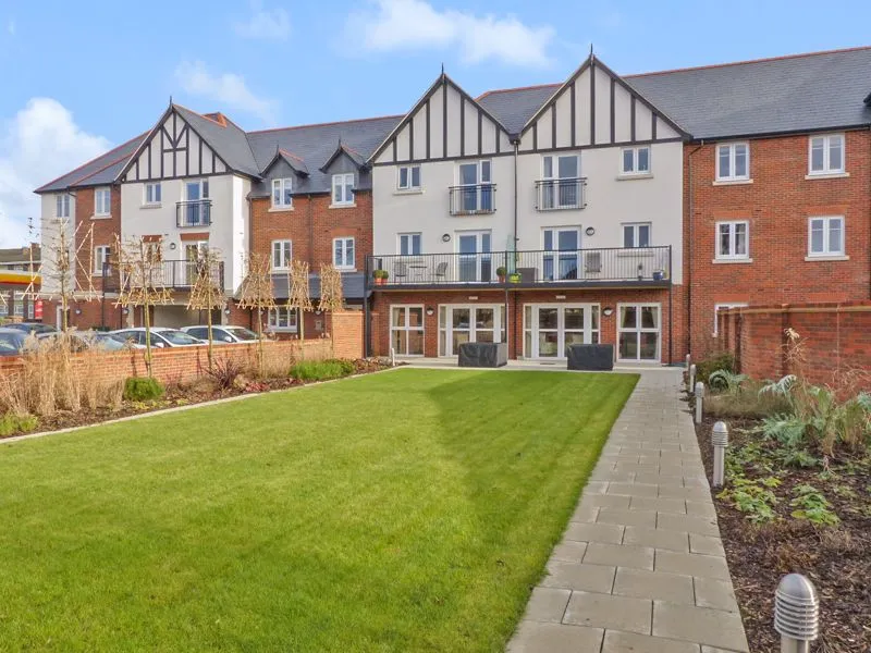Marlow Road, Bourne End SL8 5SE, photo 4