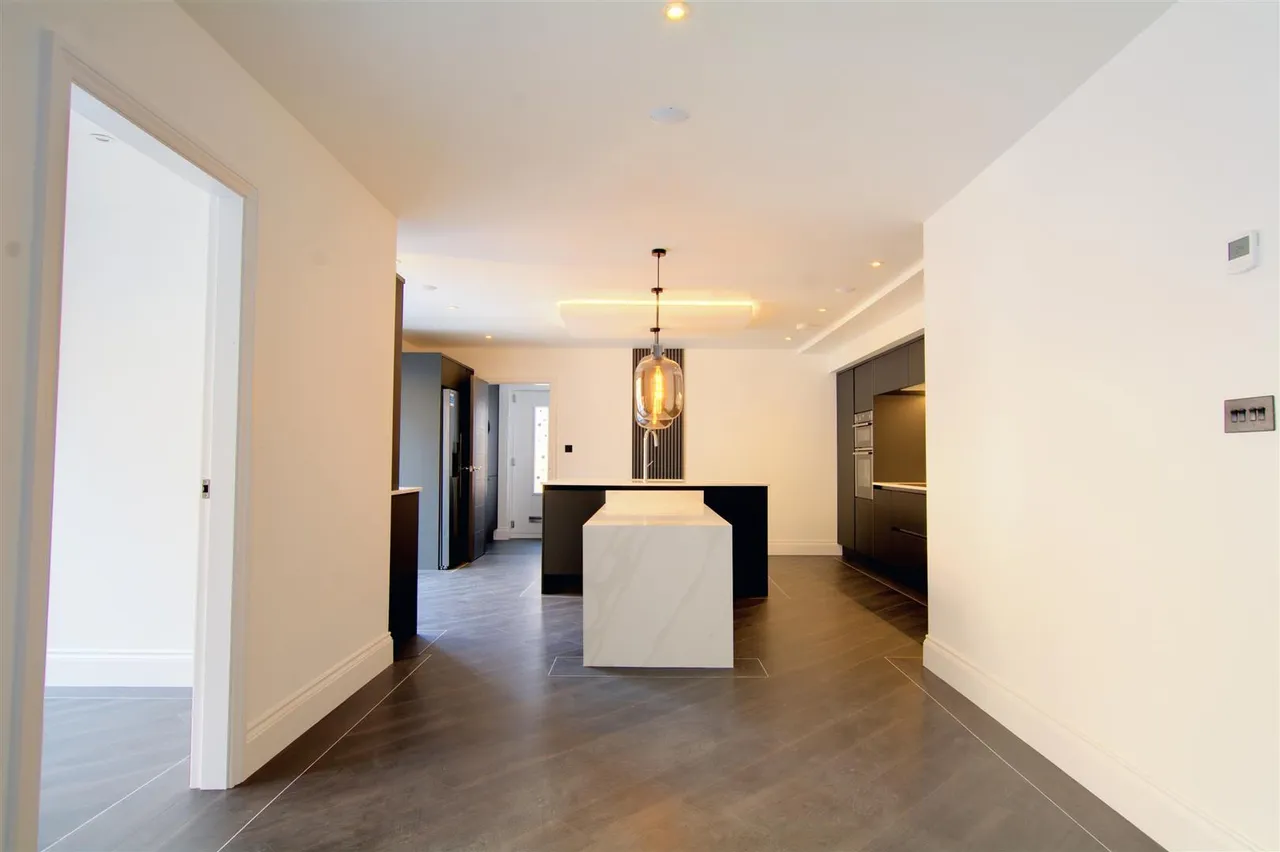 Bailey Drive, Mapperley, NG3, photo 8