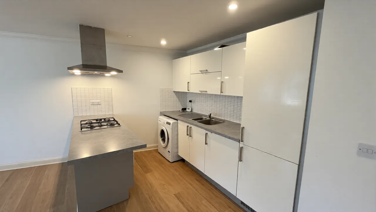 Bowery court, St. Mark's Place, Dagenham,RM10 8GN, photo 3