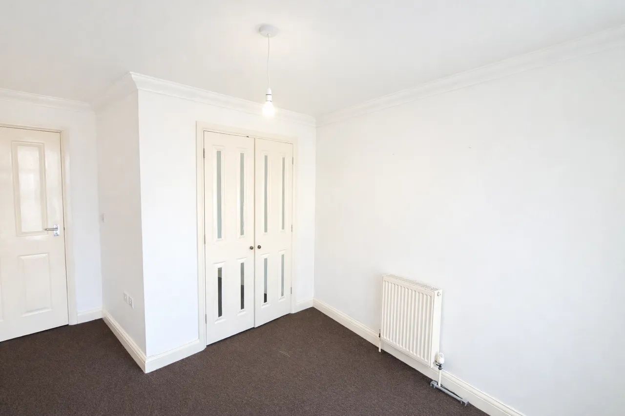 Bowery court, St. Mark's Place, Dagenham,RM10 8GN, photo 5