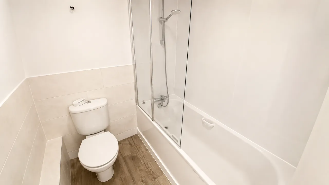 Bowery court, St. Mark's Place, Dagenham,RM10 8GN, photo 10