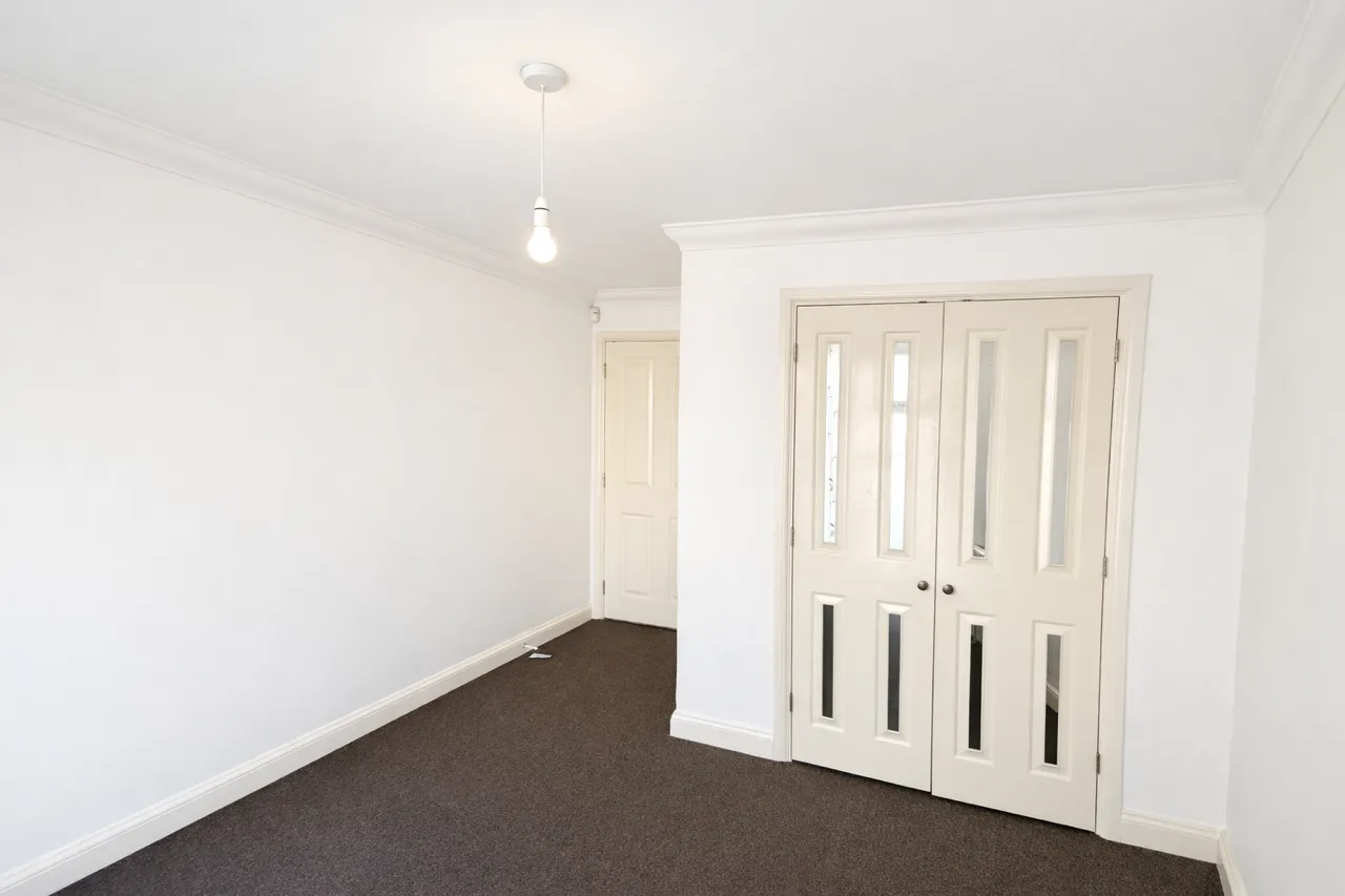 Bowery court, St. Mark's Place, Dagenham,RM10 8GN, photo 6
