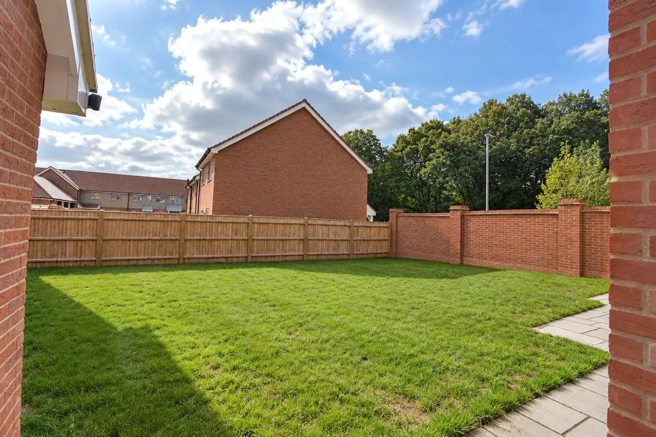 Oakwood Grove, Alderholt, SP6, photo 13