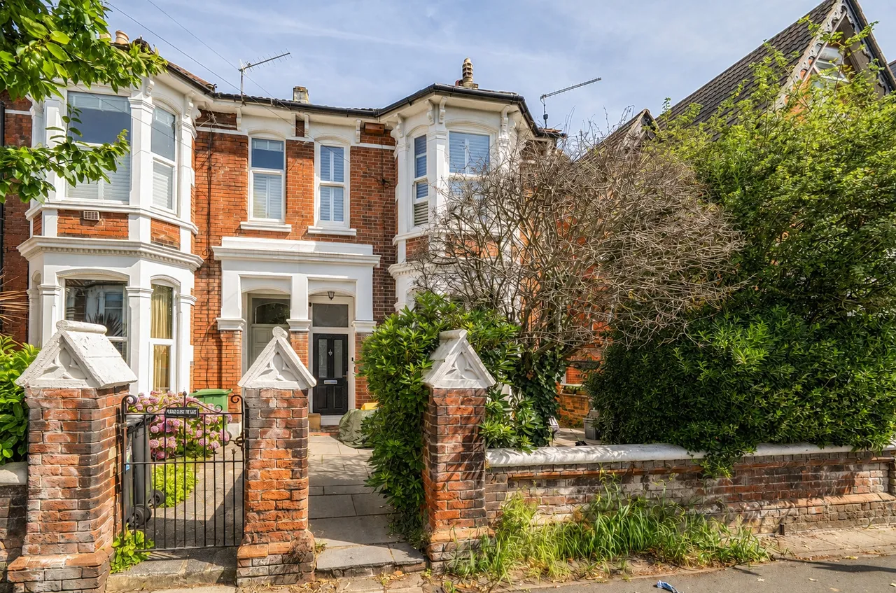 4 bed house for sale, St Davids Road, Southsea, PO5