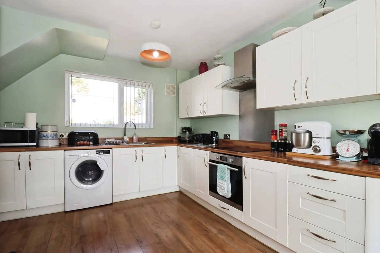 Hogarth Walk, Bristol, Somerset, BS7, photo 11