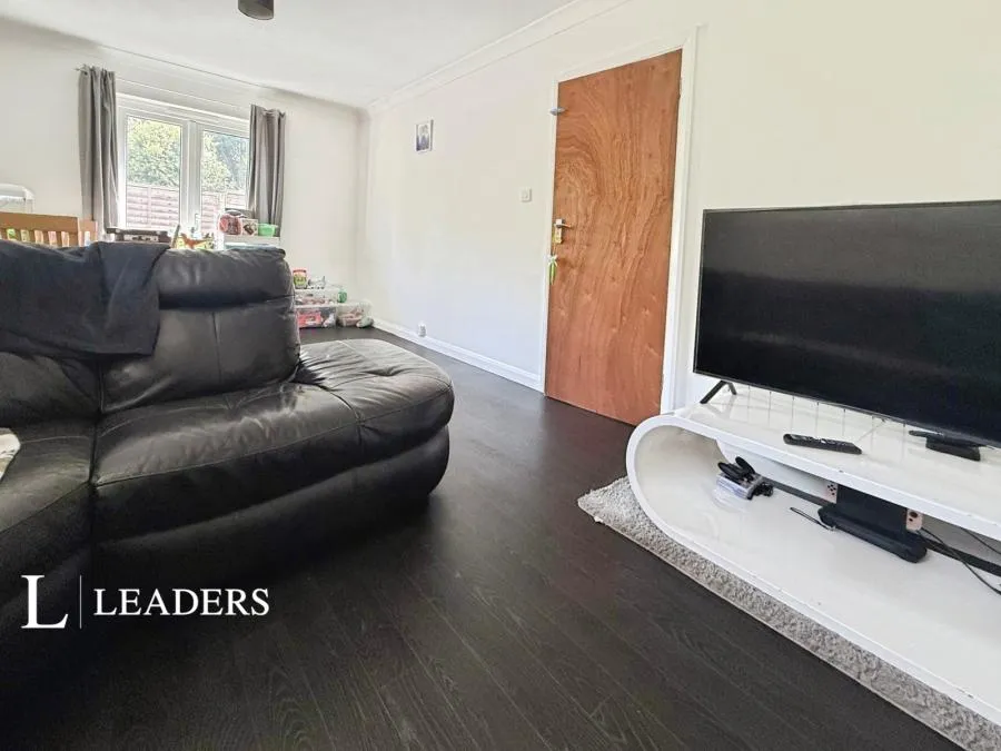 Springfield Gardens, Worthing, BN13, photo 12