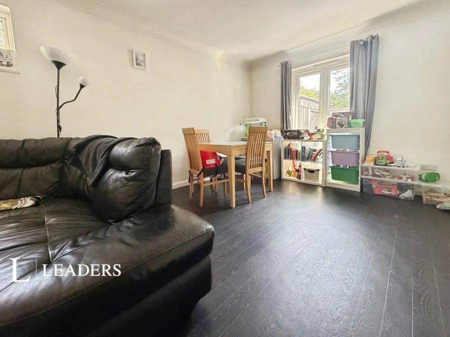 Springfield Gardens, Worthing, BN13, photo 11