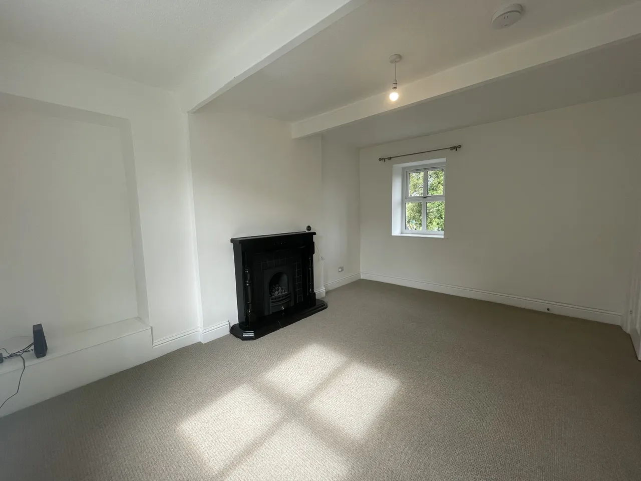 Keighley, BD22, photo 4