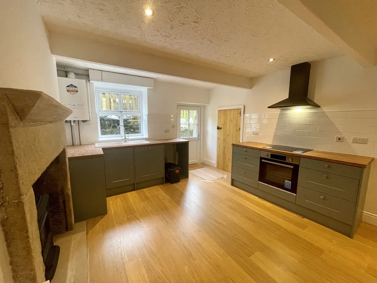 Keighley, BD22, photo 2