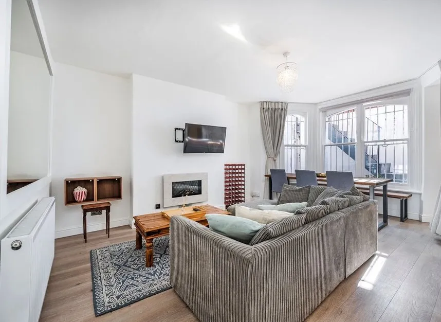 Comeragh Road, West Kensington, W14, photo 2