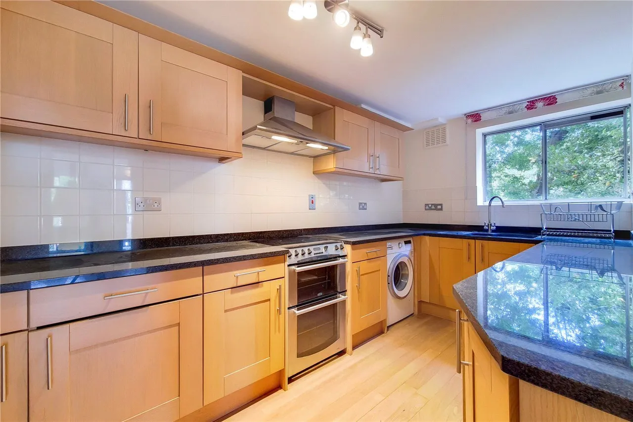 Hornsey Lane, Highgate, N6, photo 2