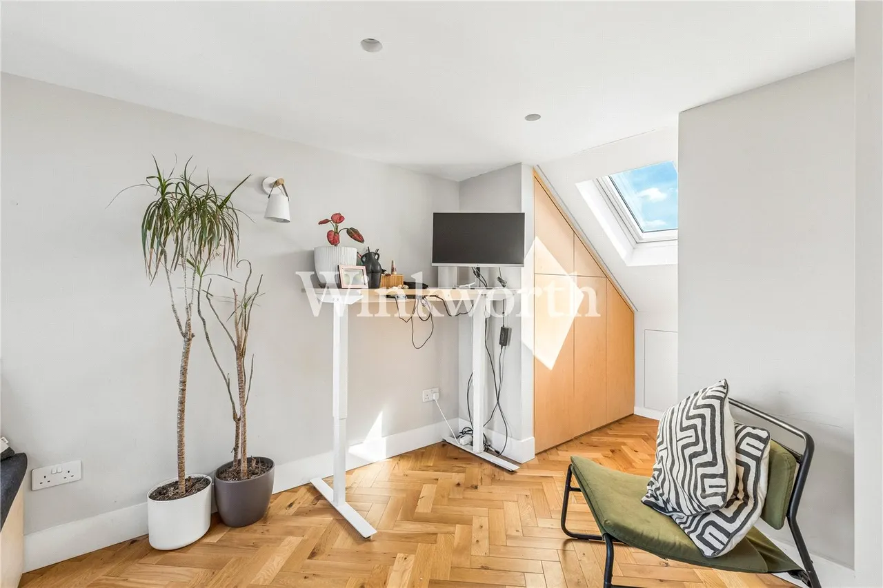 Morrison Avenue, London, N17, photo 29