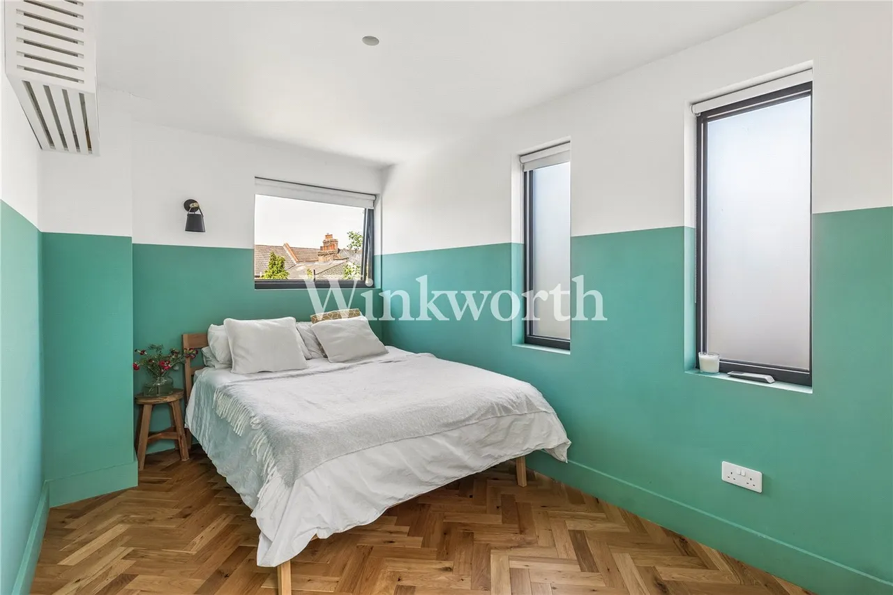 Morrison Avenue, London, N17, photo 25