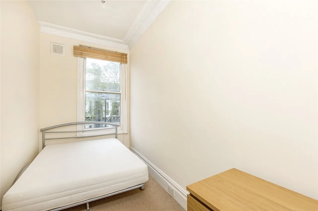 Tremadoc Road, London, SW4, photo 7