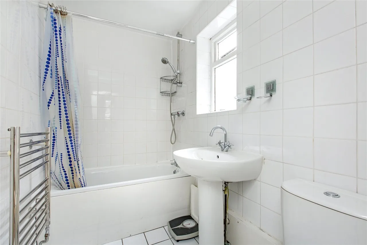 Tremadoc Road, London, SW4, photo 6