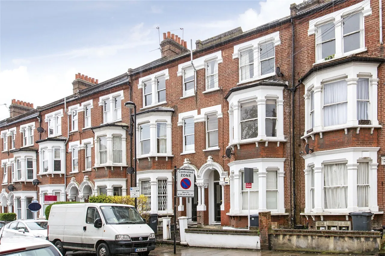 Tremadoc Road, London, SW4, photo 9