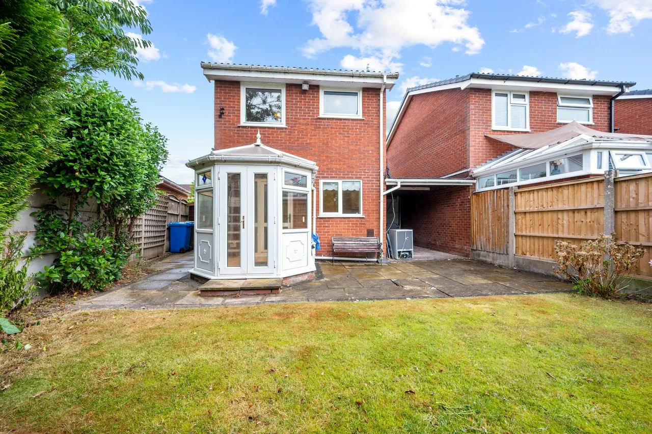 Wiltshire Close, Woolston, Warrington, Warrington, WA1 4DA, photo 20