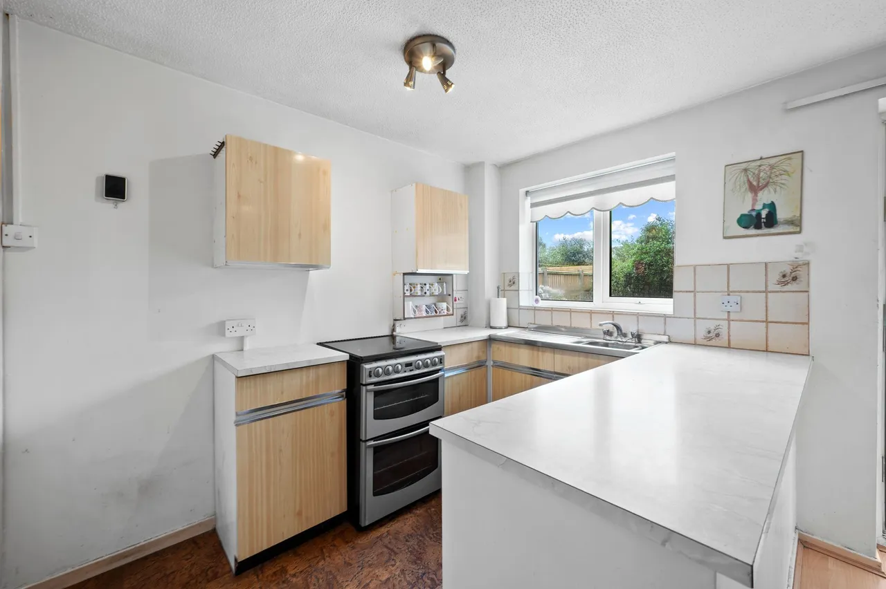 Wiltshire Close, Woolston, Warrington, Warrington, WA1 4DA, photo 3