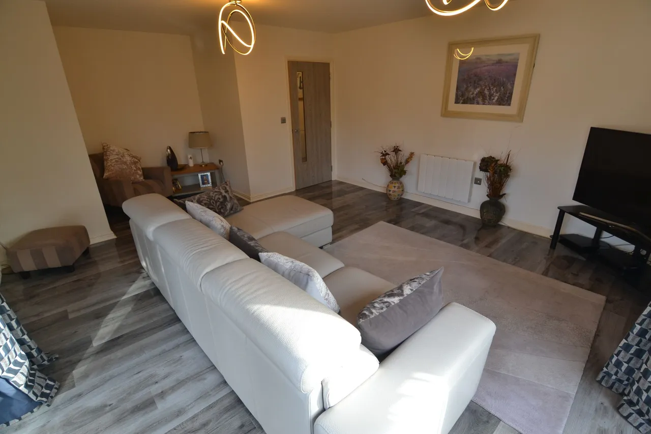 Deans Gate, Willenhall, West Midlands, WV13 3NH, photo 2