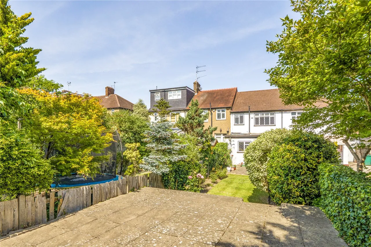 Weirdale Avenue, Whetstone, London, Greater London, N20 0AJ, photo 16