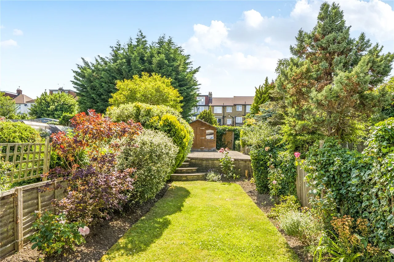 Weirdale Avenue, Whetstone, London, Greater London, N20 0AJ, photo 14