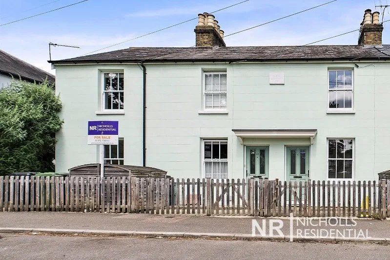 2 bed house for sale, West Hill, Epsom, KT19