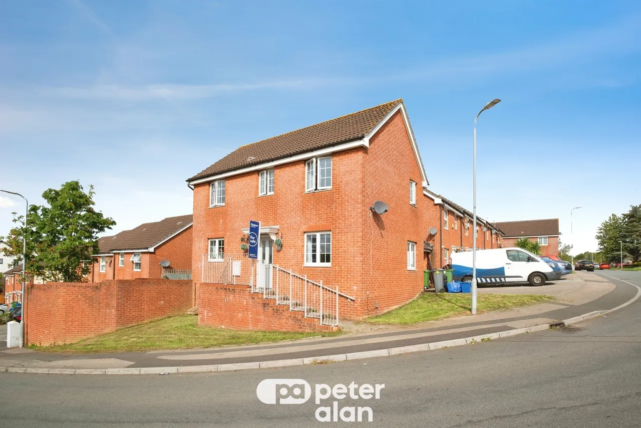 3 bed house for sale, Brynheulog Cardiff, CF23