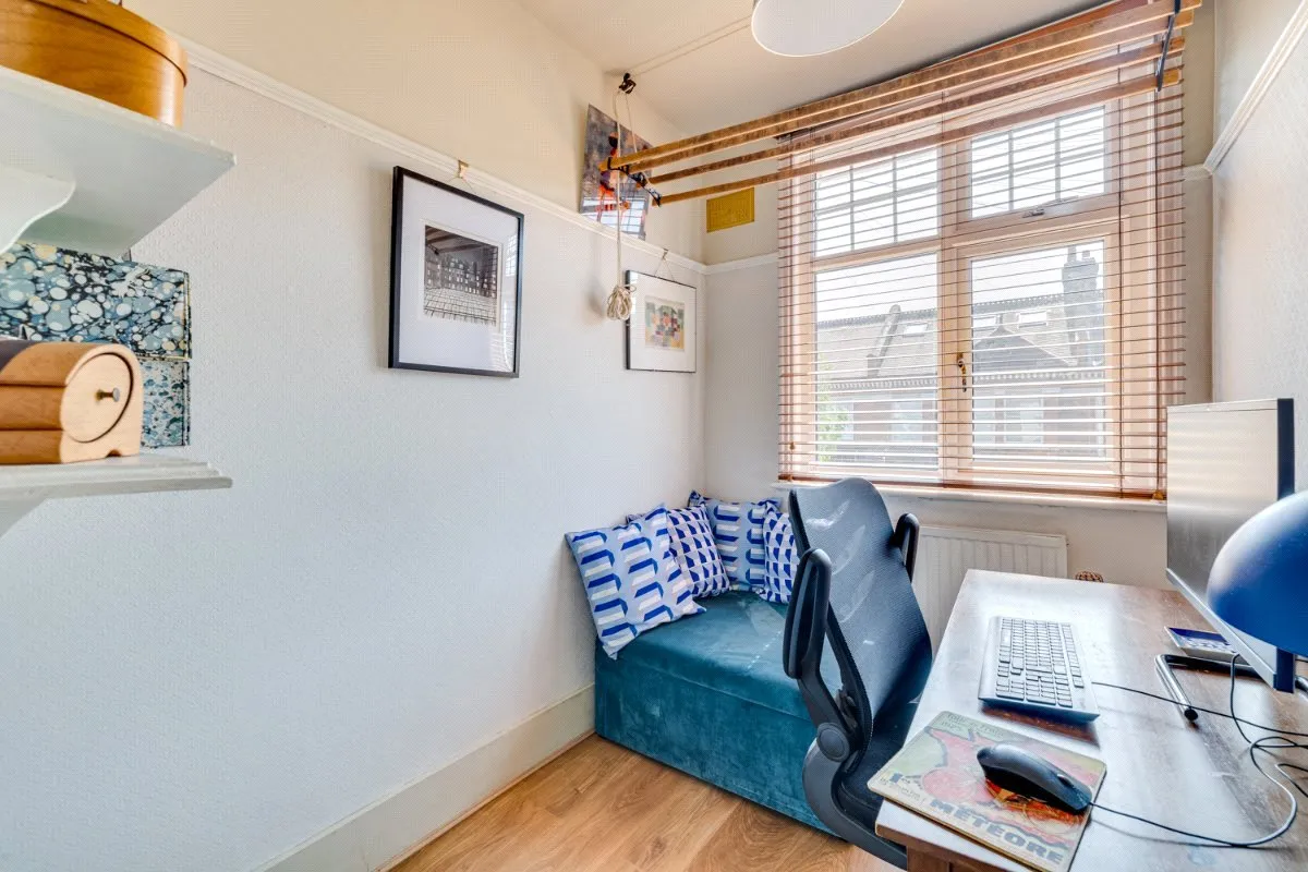 Kingsway, London, SW14, photo 25