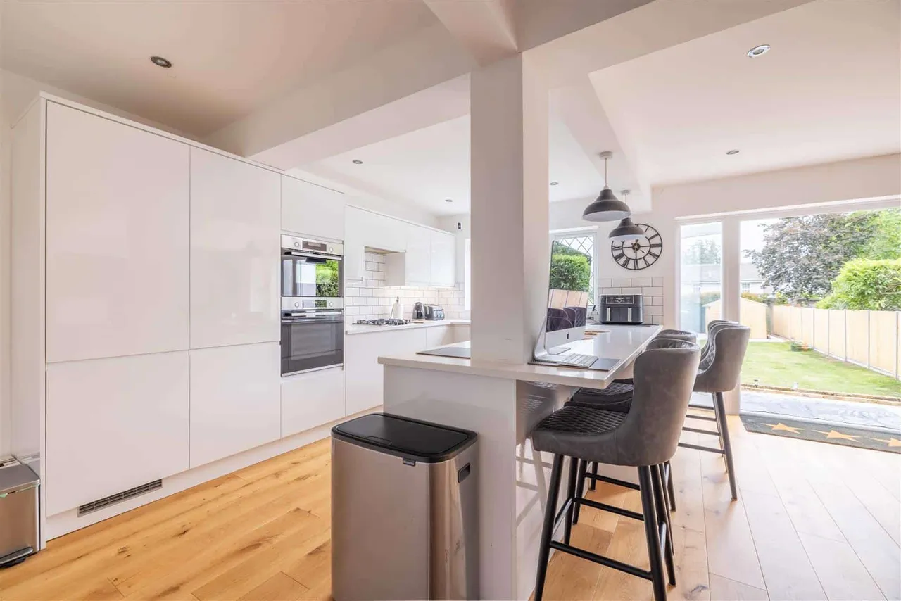 Bell View, Windsor, SL4 4ET, photo 14