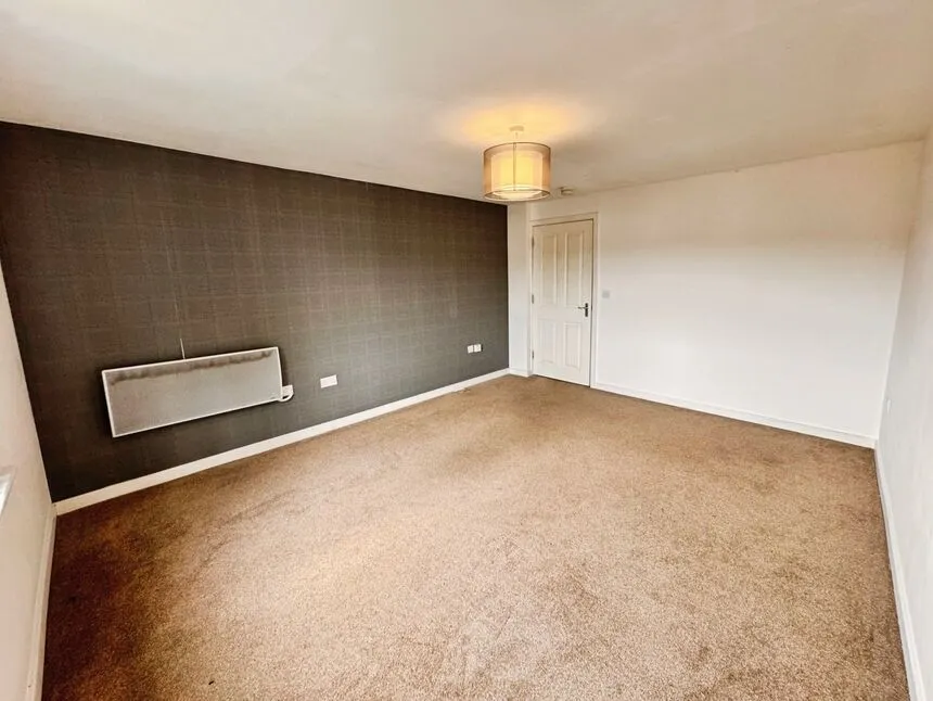 Queen Street, Cleckheaton, West Yorkshire, BD19, photo 9