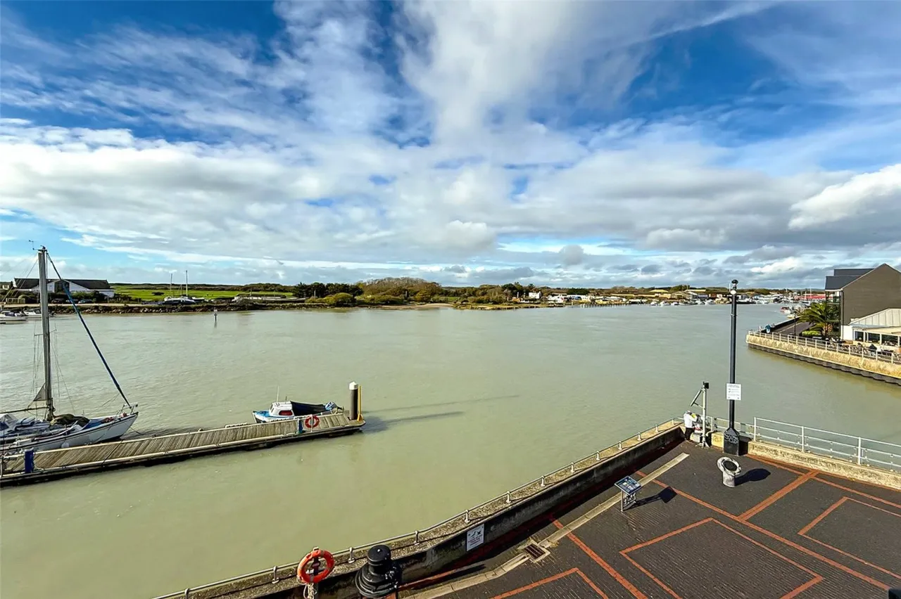 Littlehampton, BN17, photo 18