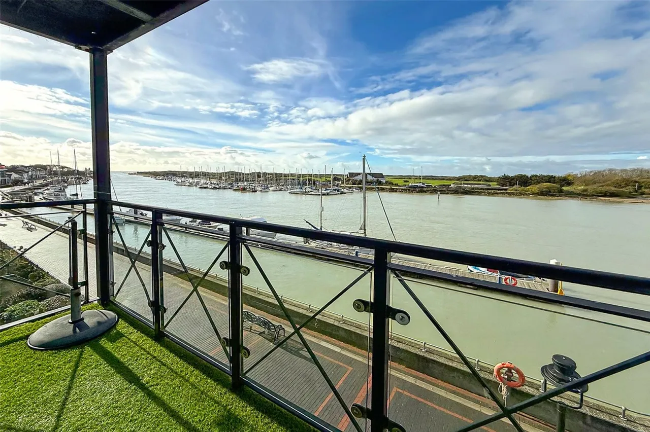 Littlehampton, BN17, photo 15