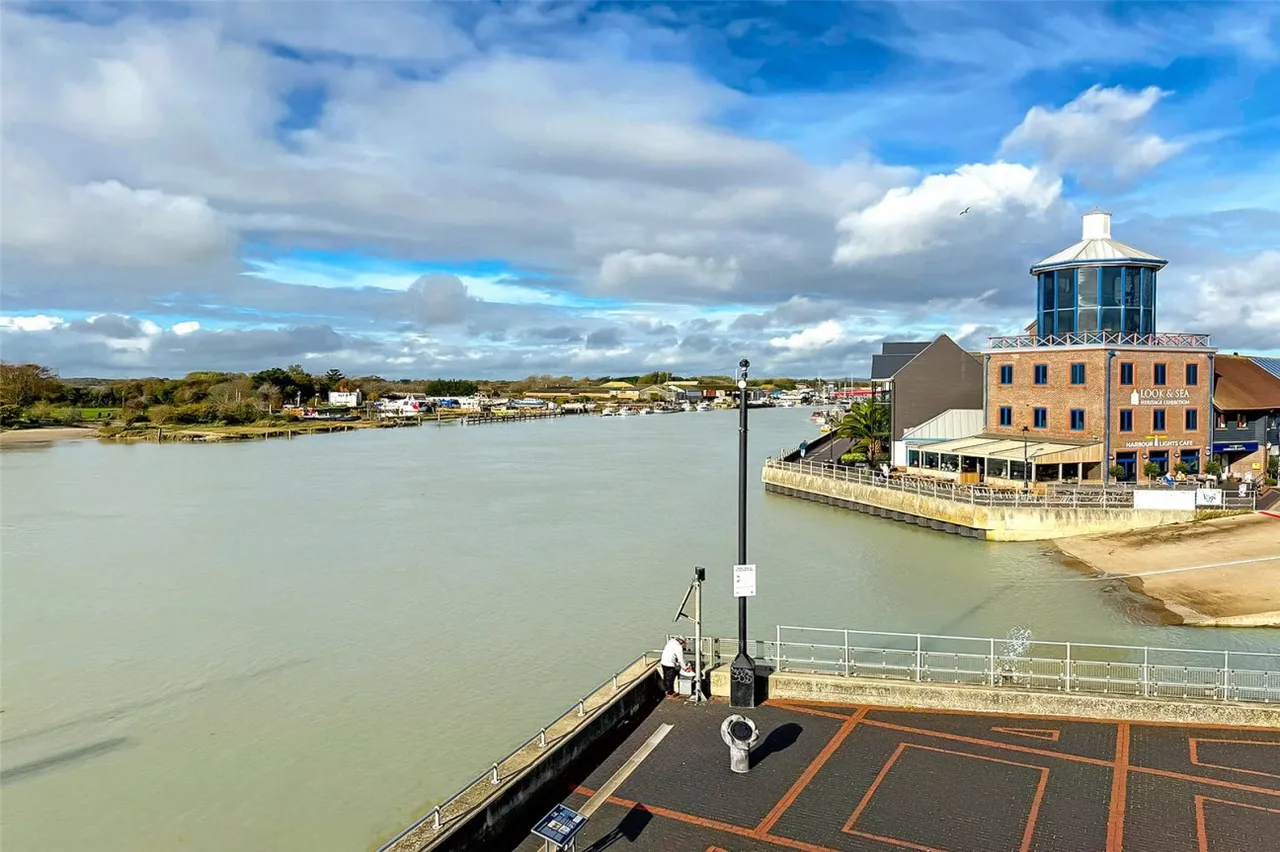 Littlehampton, BN17, photo 8