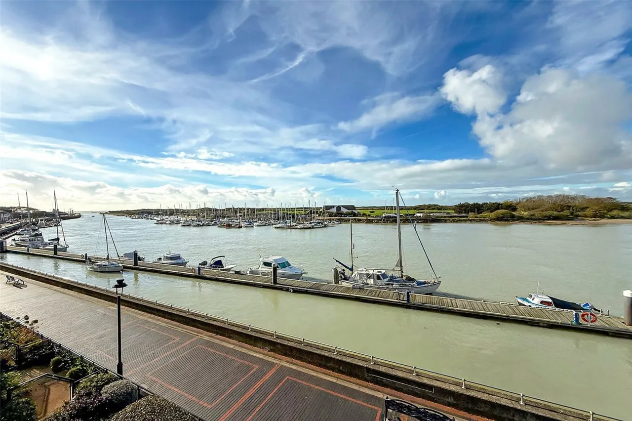Littlehampton, BN17, photo 5