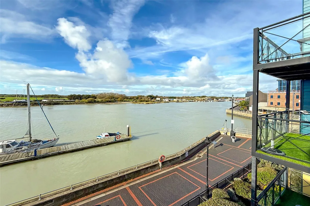 Littlehampton, BN17, photo 19