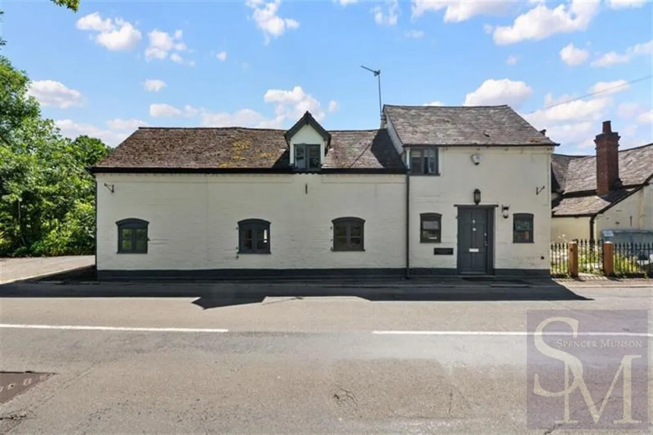 3 bed house to rent, Pinley Road, Claverdon, CV35