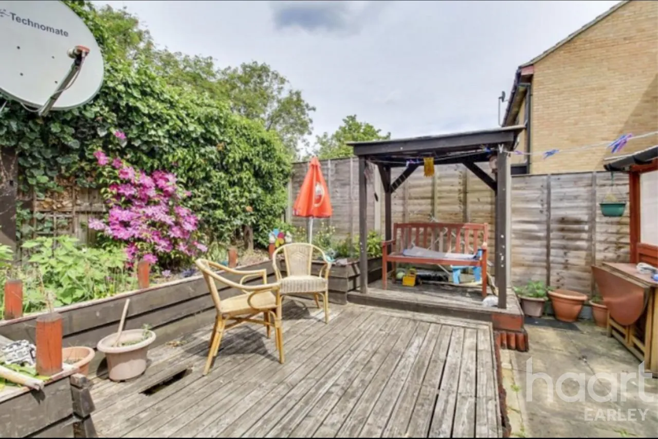 Fleetham Gardens, RG6, photo 7