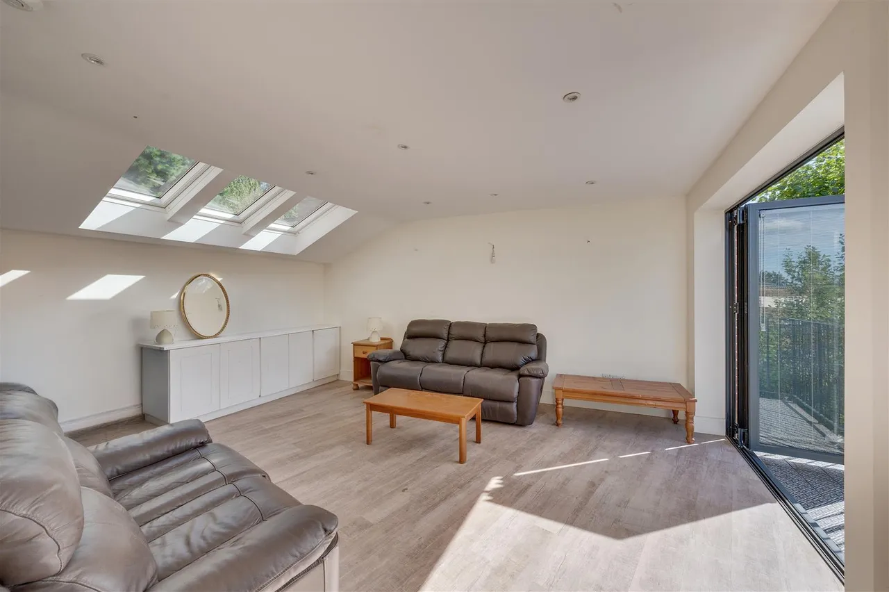 Prout Grove, Neasden, NW10, photo 10