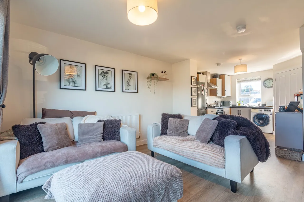 Hebble Close, Clayton, BD14, photo 2