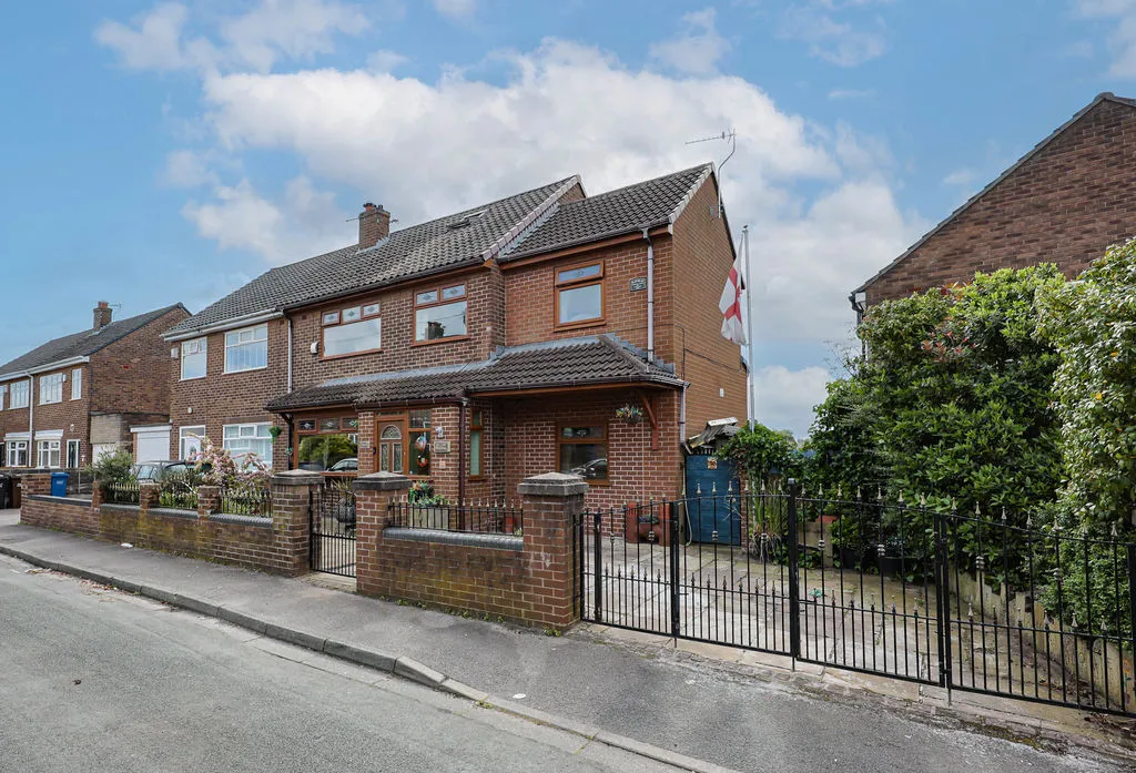 Stroud Close, Whelley, photo 22